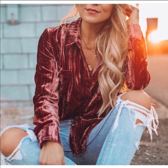 Splendid Tops - NWT Splendid Crushed Velvet Long Sleeve Button Up